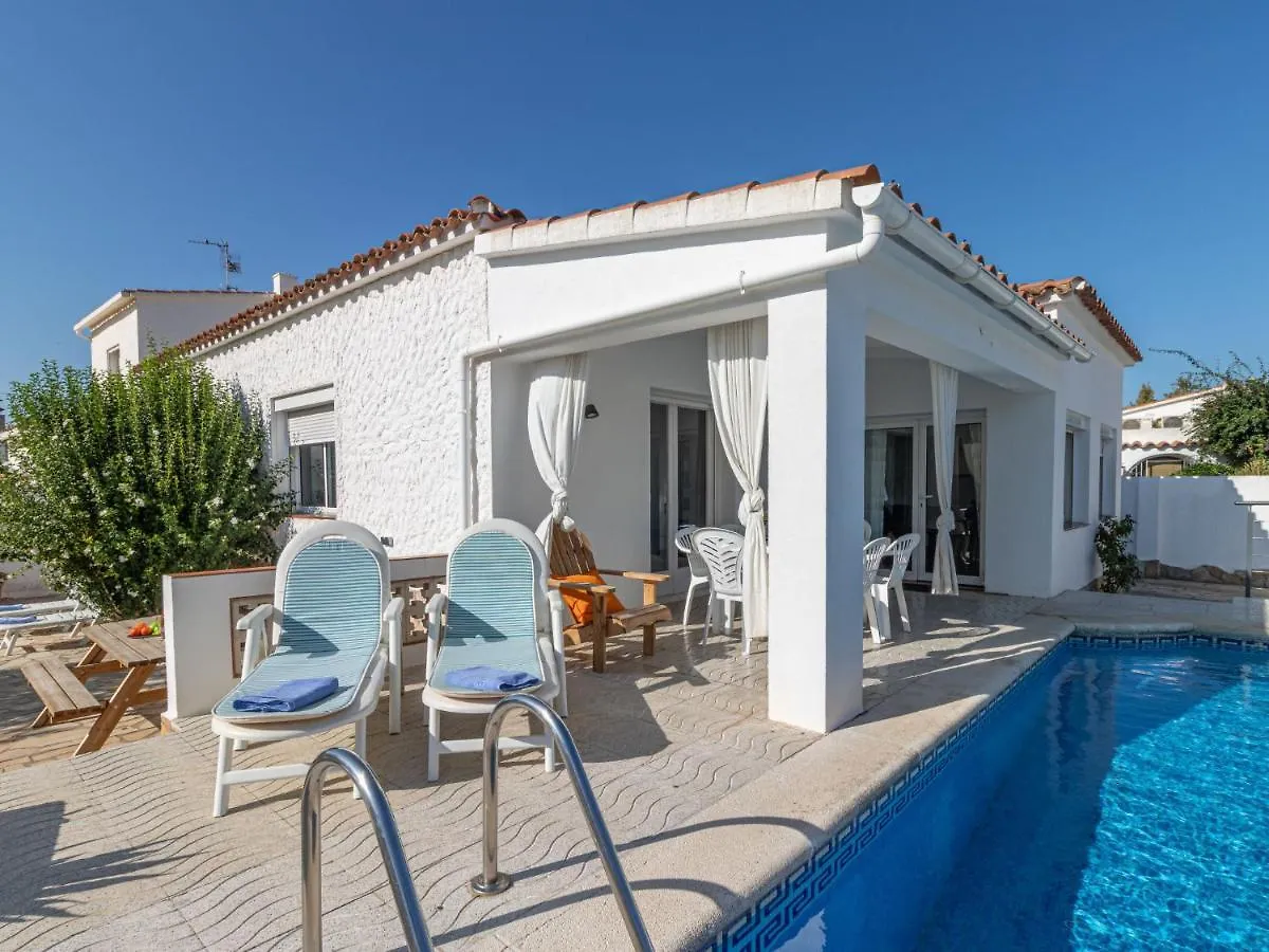 Holiday Home Montgri By Interhome إمبوريابرافا