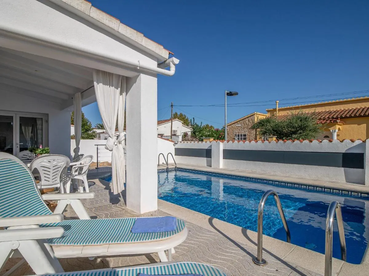 Holiday Home Montgri By Interhome إمبوريابرافا 0*,